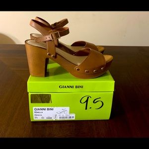 Gianni Bini Wedge Sandals